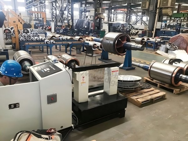 无锡中达使用我司铝风扇叶加热器现场